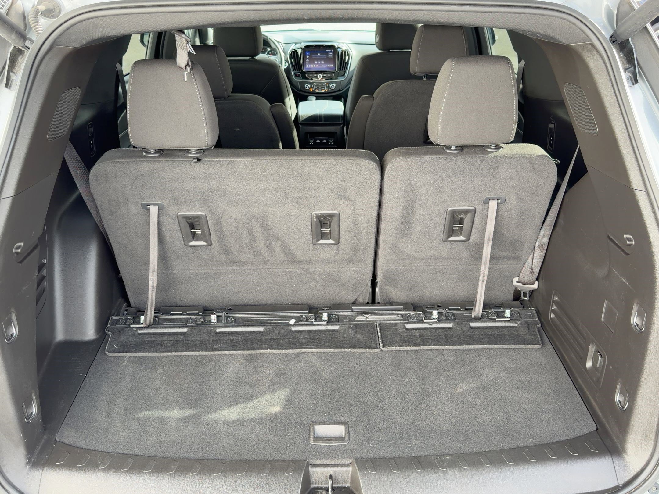 Used 2023 Chevrolet Traverse LT image 33