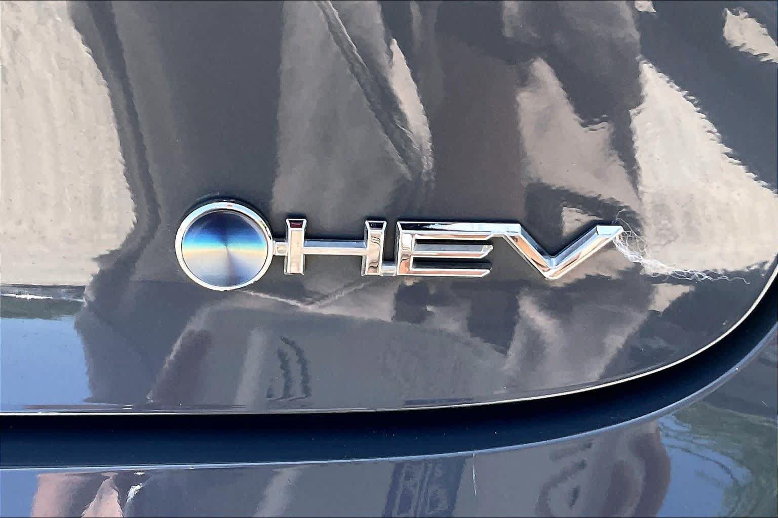 Used 2024 Toyota Prius XLE FWD image 10
