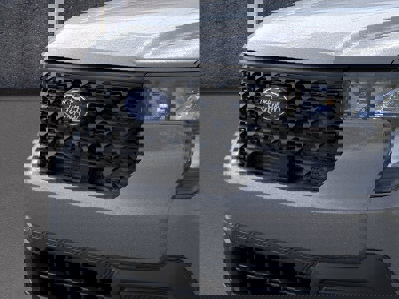 New 2025 Ford Maverick XL image 18