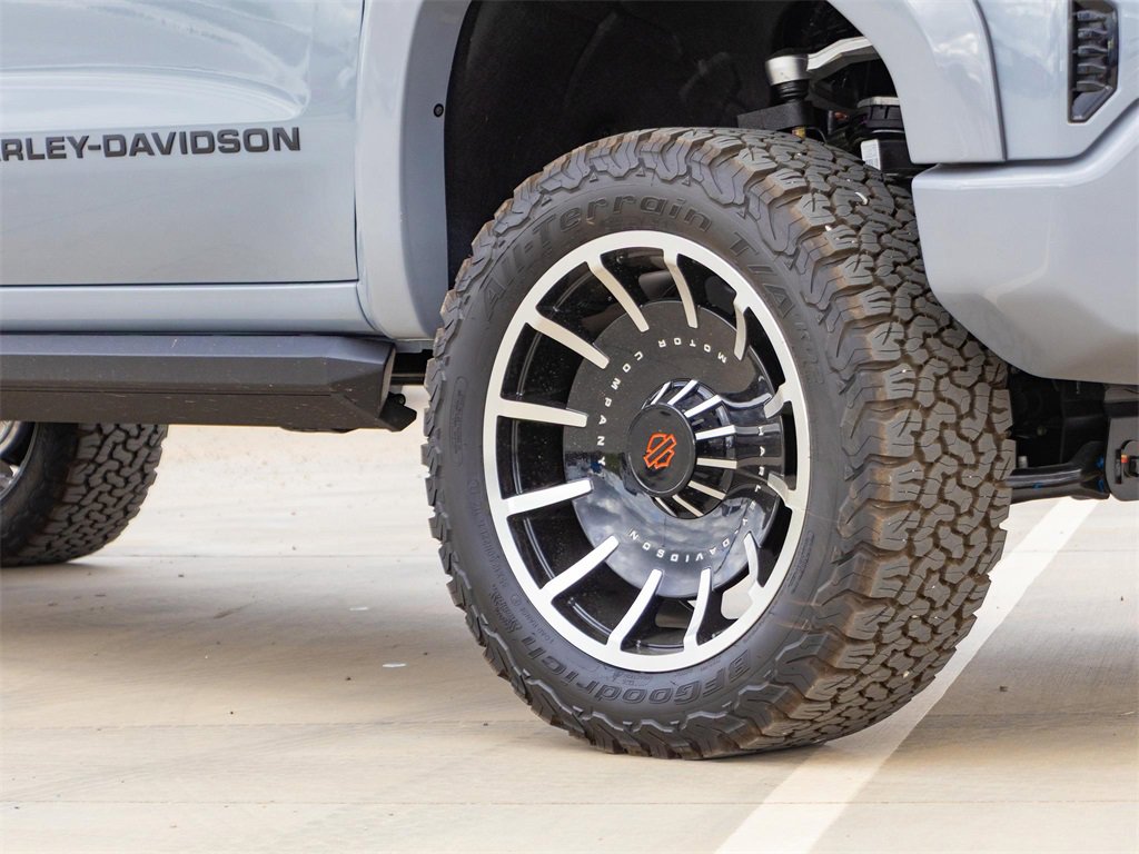 New 2025 GMC Sierra 1500 AT4 w/ AT4 Premium Package image 2