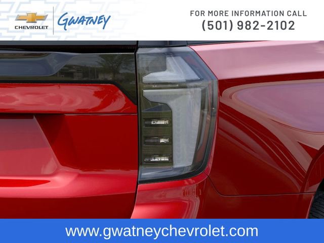 New 2025 Chevrolet Suburban Premier image 11