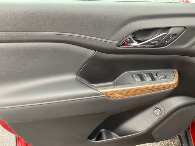 Certified 2023 GMC Acadia SLE w/ Driver Convenience Package image 17