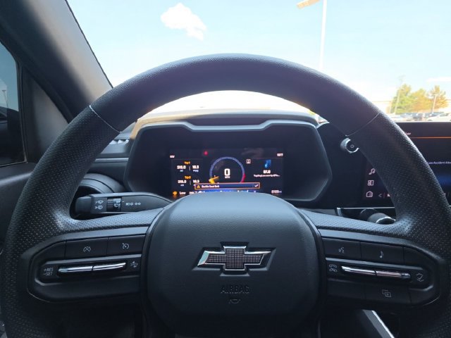Used 2025 Chevrolet Colorado Trail Boss AWD/4WD image 25