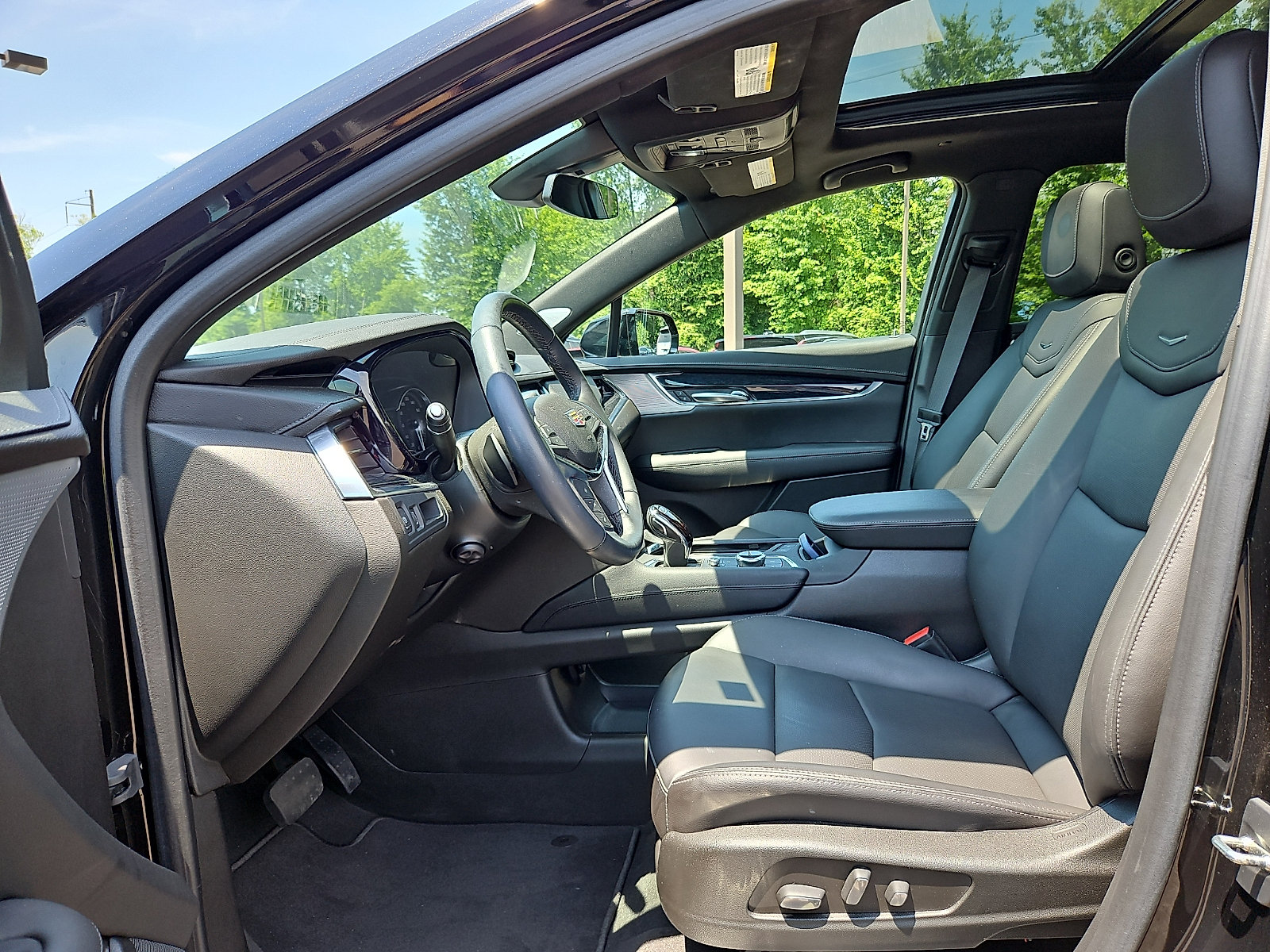 Certified 2023 Cadillac XT5 Premium Luxury FWD image 13