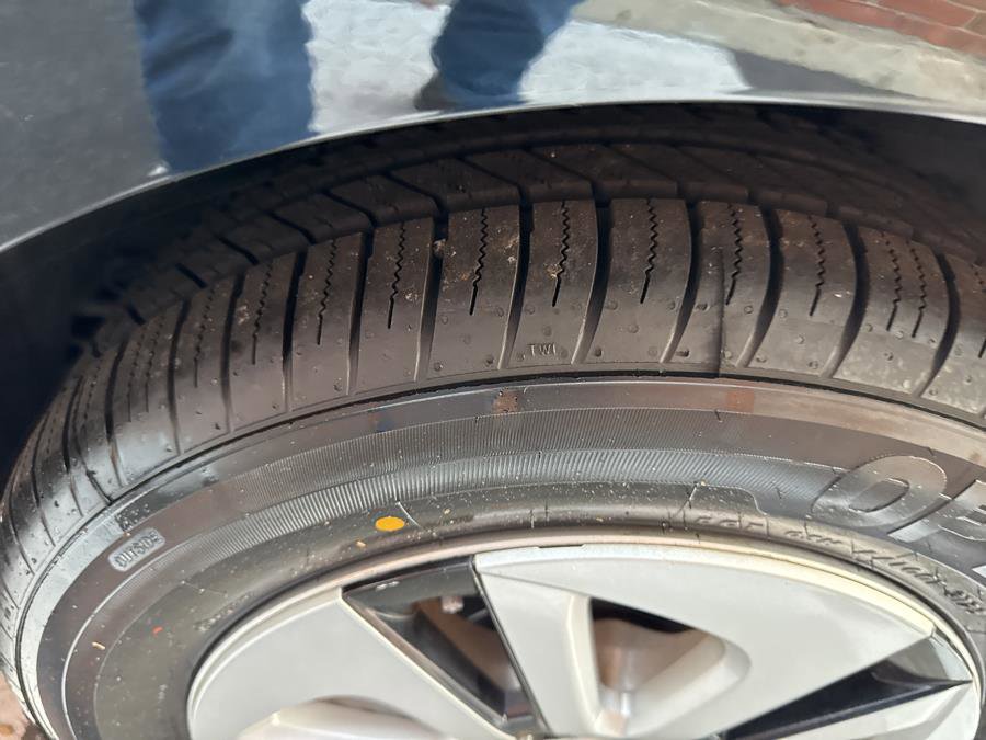 Used 2018 Toyota Prius Two image 16