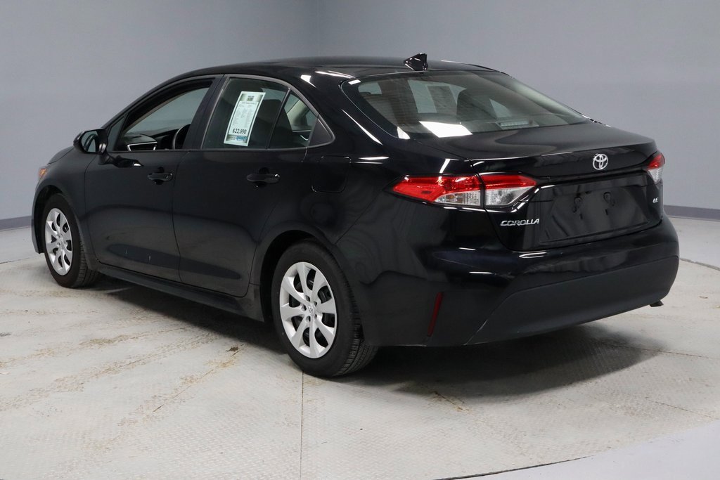 Used 2025 Toyota Corolla LE image 8
