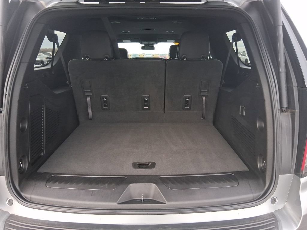 Used 2023 Chevrolet Suburban LT image 20