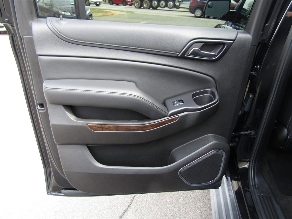 Used 2016 Chevrolet Suburban LS AWD/4WD image 20