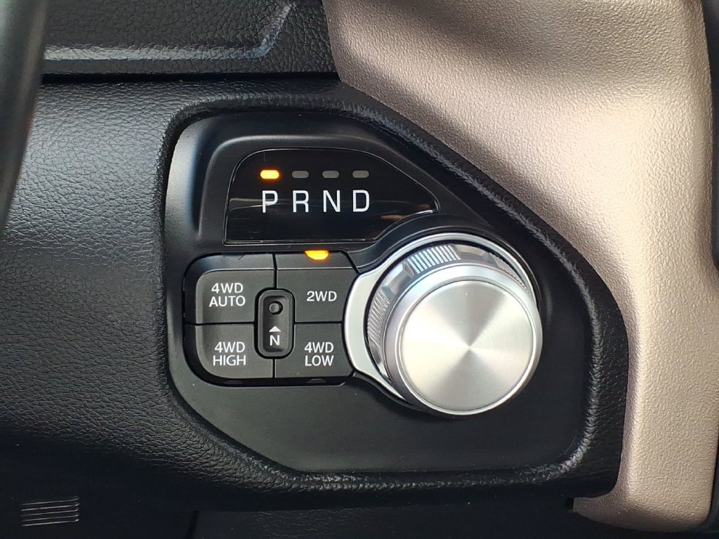 Used 2021 RAM 1500 Laramie AWD/4WD image 9