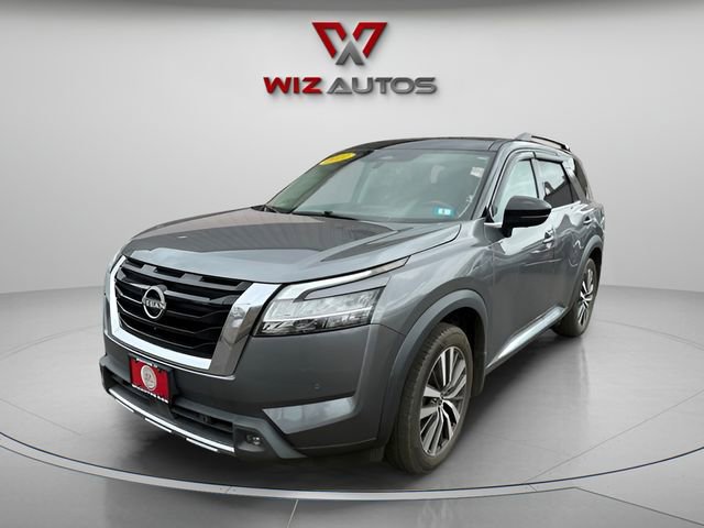 Used 2022 Nissan Pathfinder Platinum w/ Cargo Package
