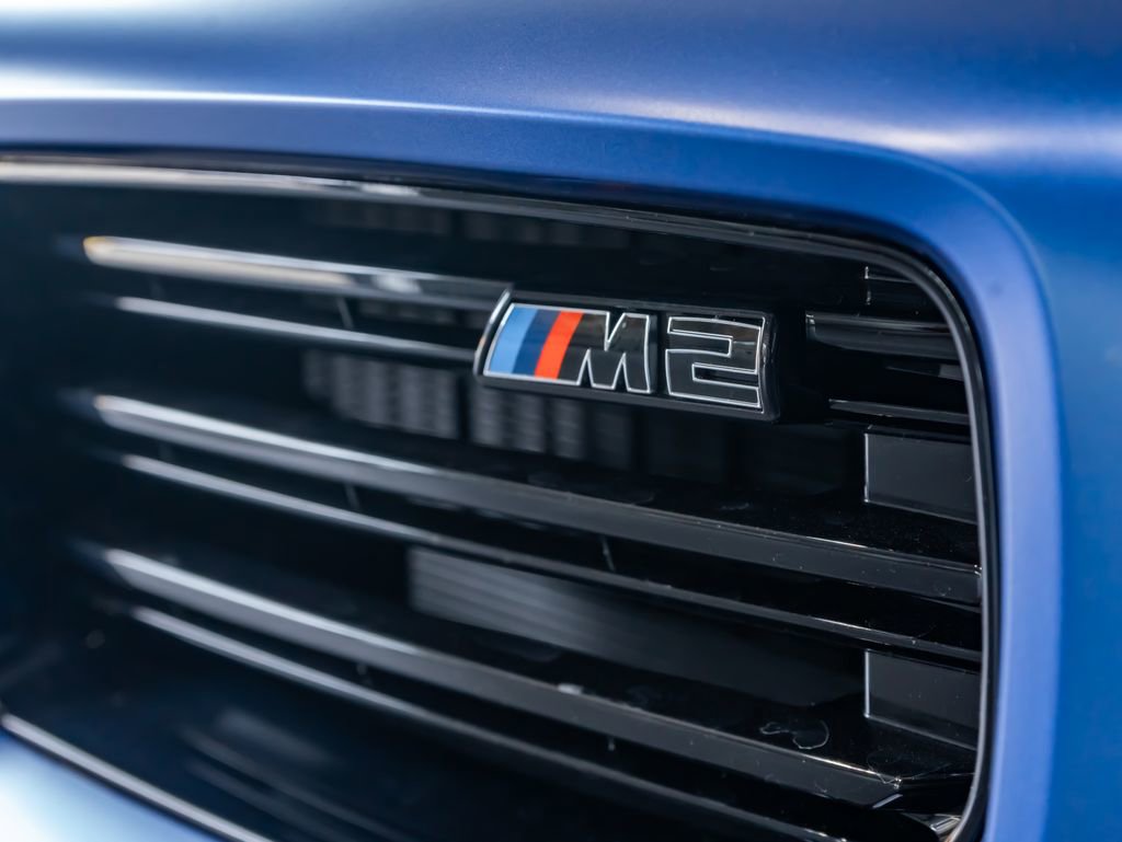 Used 2025 BMW M2 w/ Carbon Package image 32