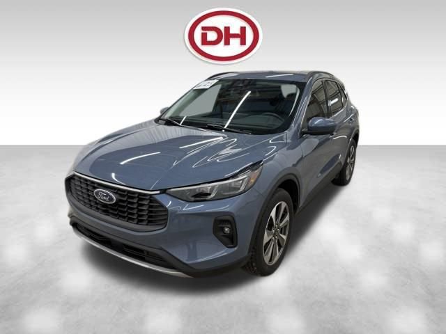 Used 2025 Ford Escape Platinum AWD/4WD image 8