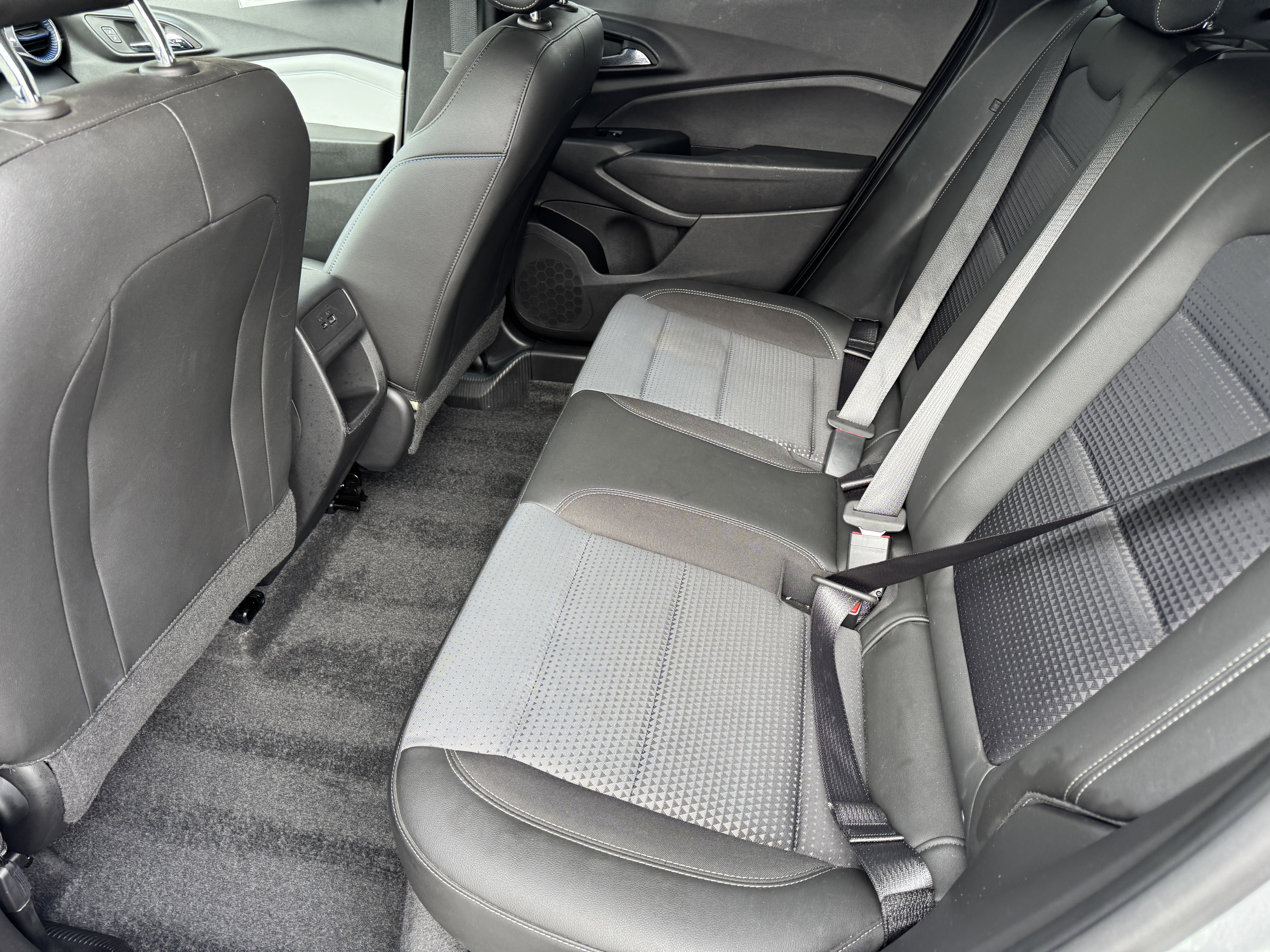 Used 2025 Chevrolet Trax LT image 15