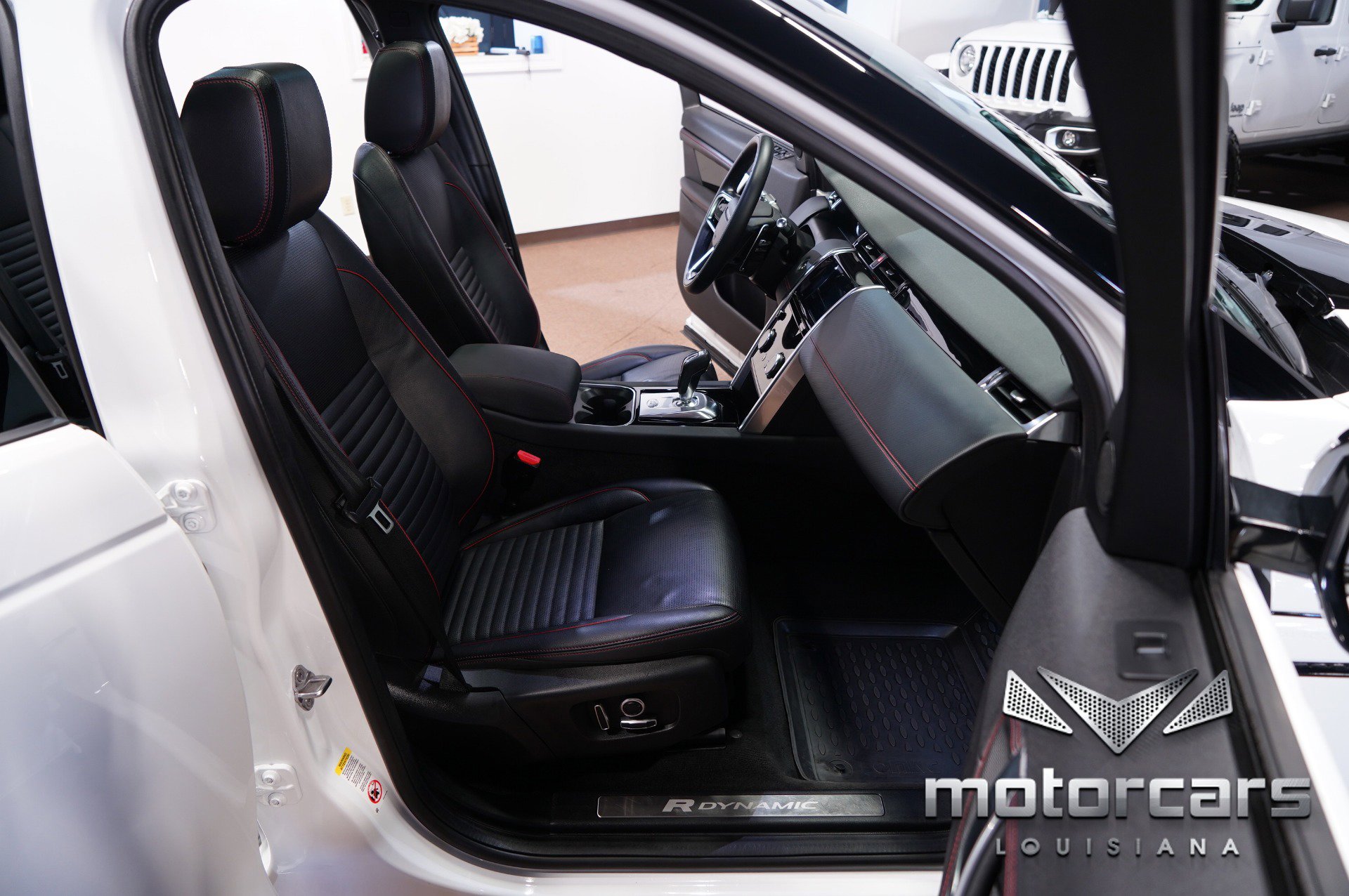 Used 2021 Land Rover Discovery Sport S R-Dynamic image 29