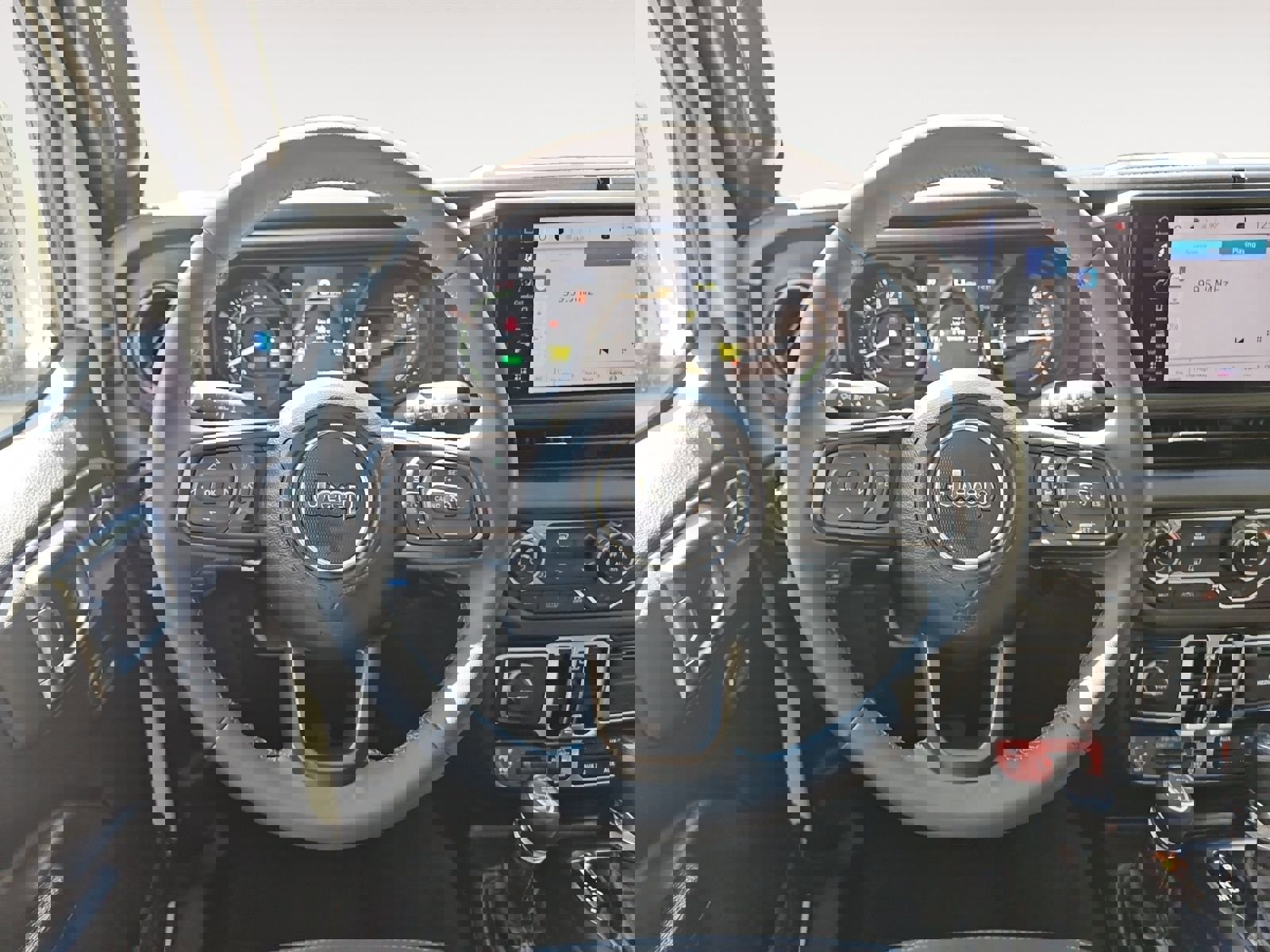 Used 2024 Jeep Wrangler Unlimited Rubicon 4xe image 12