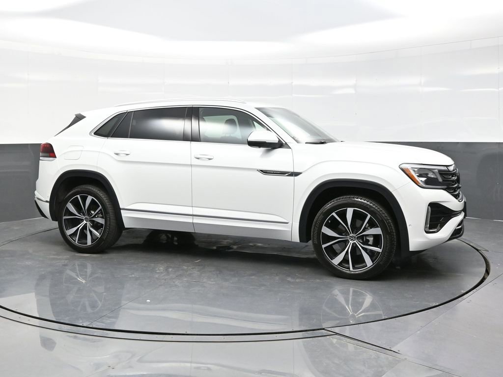 Used 2025 Volkswagen Atlas Cross Sport SEL Premium R-Line image 8