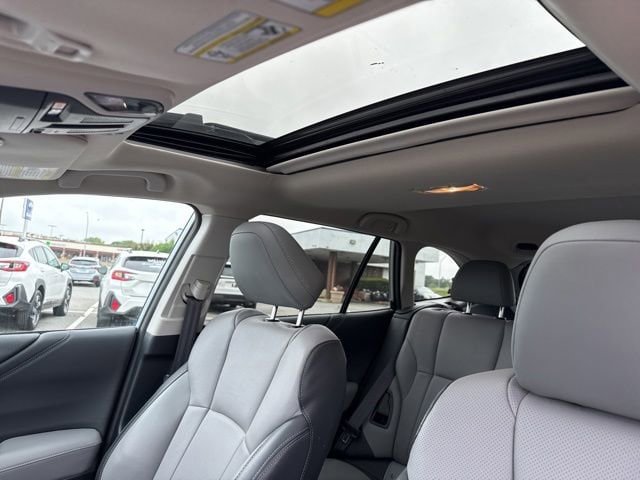 Certified 2022 Subaru Outback Limited AWD/4WD image 13