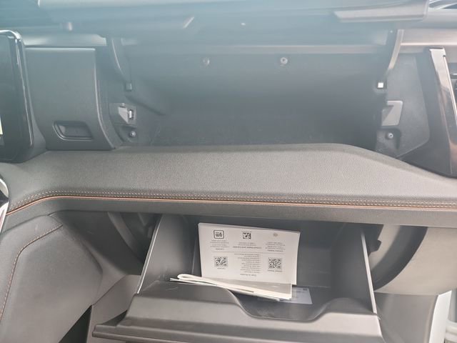 Used 2024 GMC Sierra 2500 AT4 w/ AT4 Premium Plus Package image 11