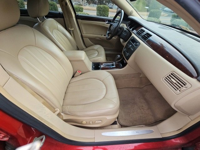 Used 2011 Buick Lucerne CXL image 11