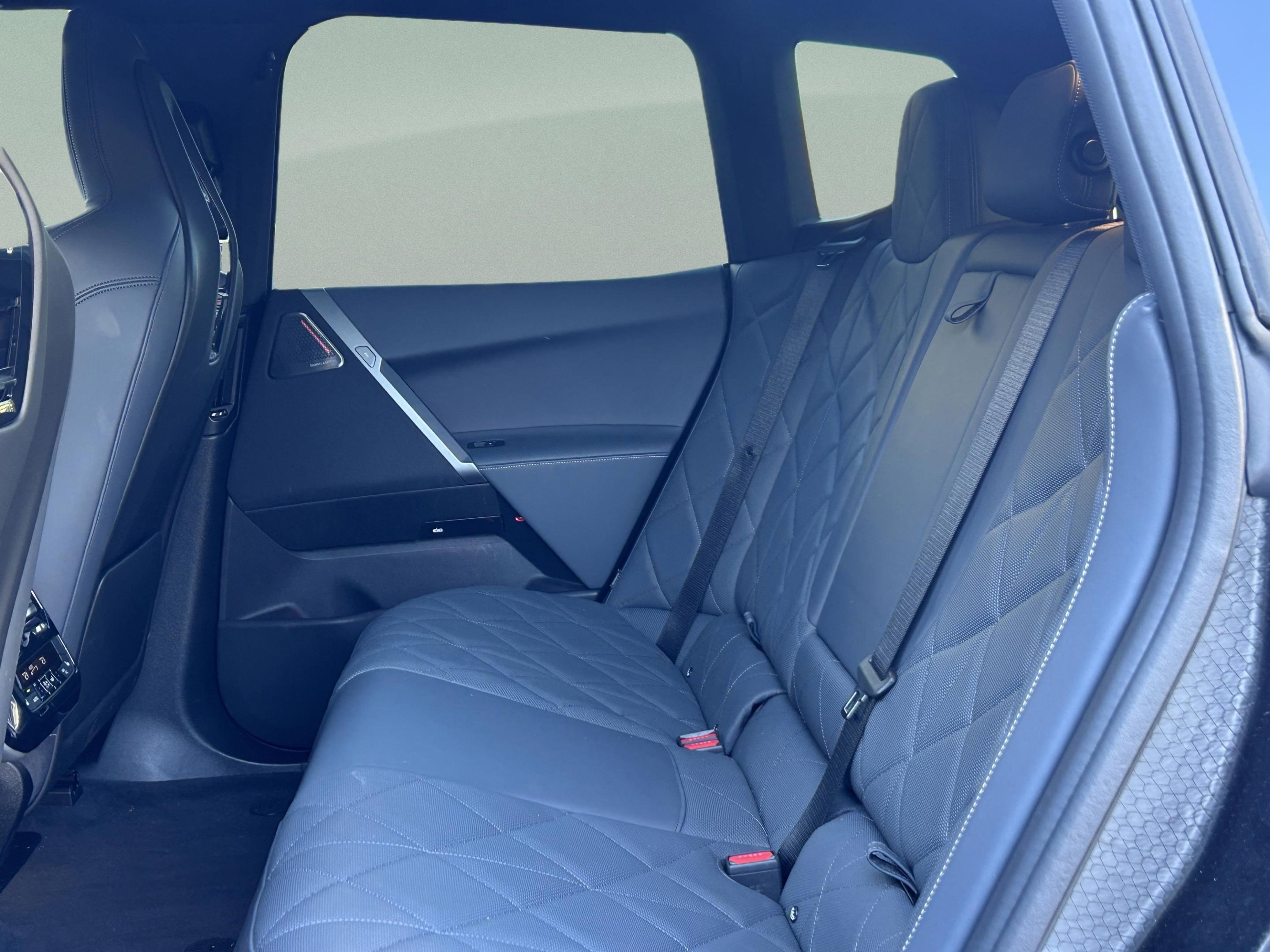 Used 2026 BMW iX xDrive60 w/ M Sport Package image 24