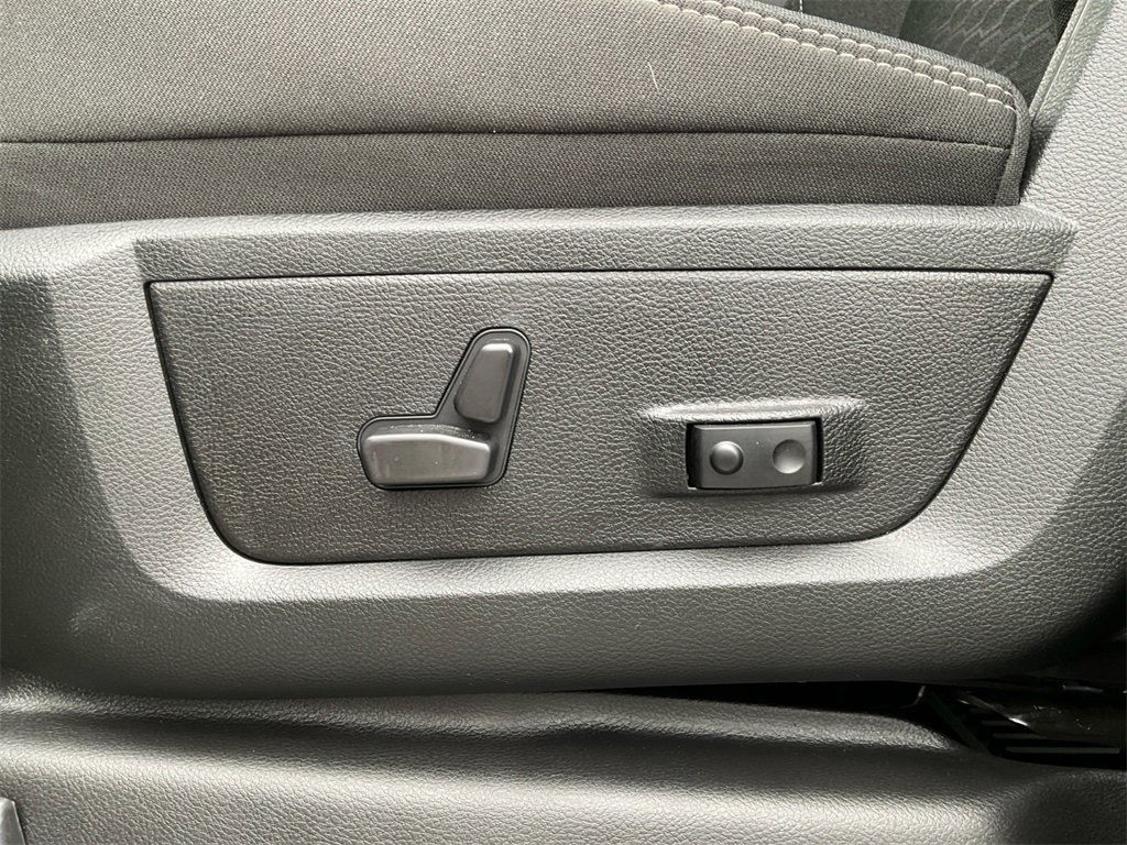 New 2025 RAM 2500 Big Horn image 30