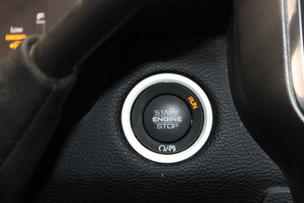 Used 2025 RAM 2500 Laramie AWD/4WD image 31