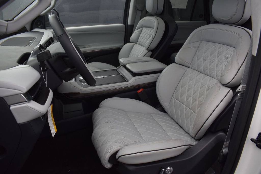 New 2026 Lincoln Navigator L Black Label w/ Black Label Special Edition AWD/4WD image 20