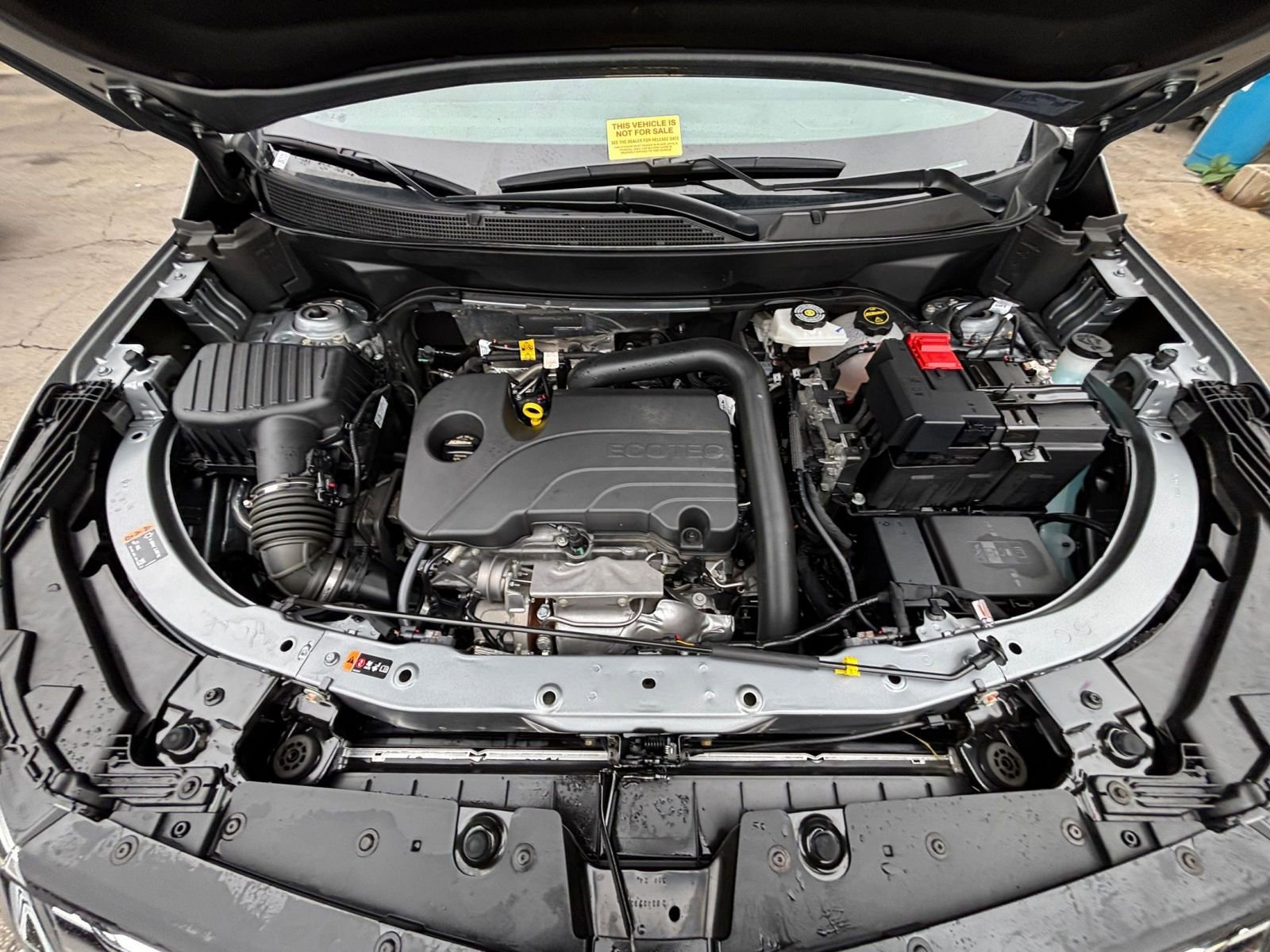 Used 2025 Chevrolet Equinox LT image 32