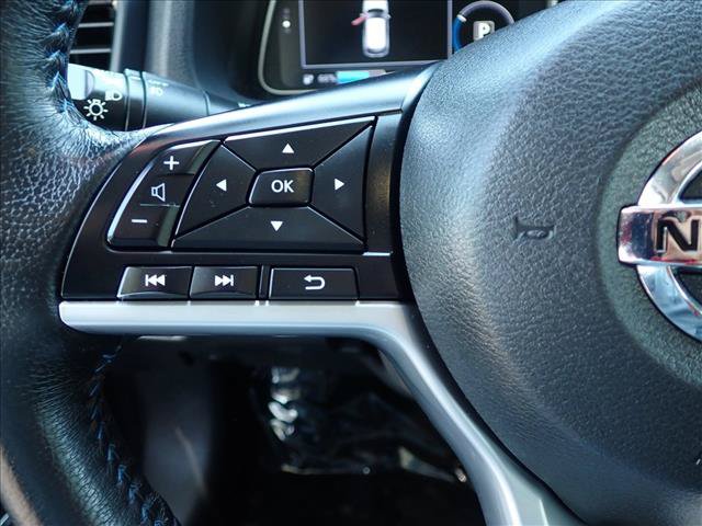 Used 2018 Nissan Leaf SL w/ SL Technology Package FWD image 13