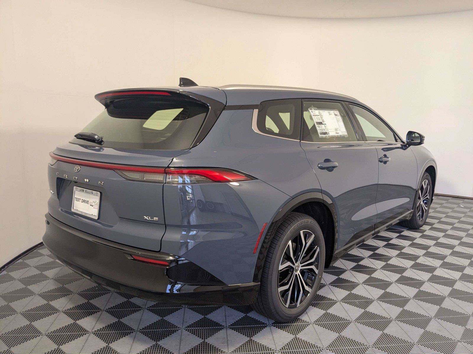 New 2026 Toyota Crown Signia AWD/4WD image 5