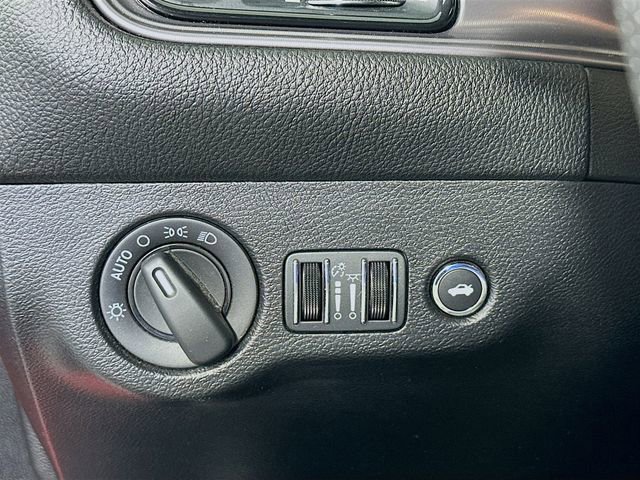 Used 2023 Dodge Challenger R/T w/ T/A Package image 10