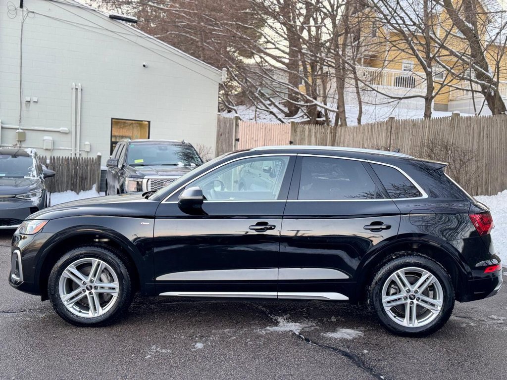 Used 2024 Audi Q5 e Prestige w/ Prestige Package image 3