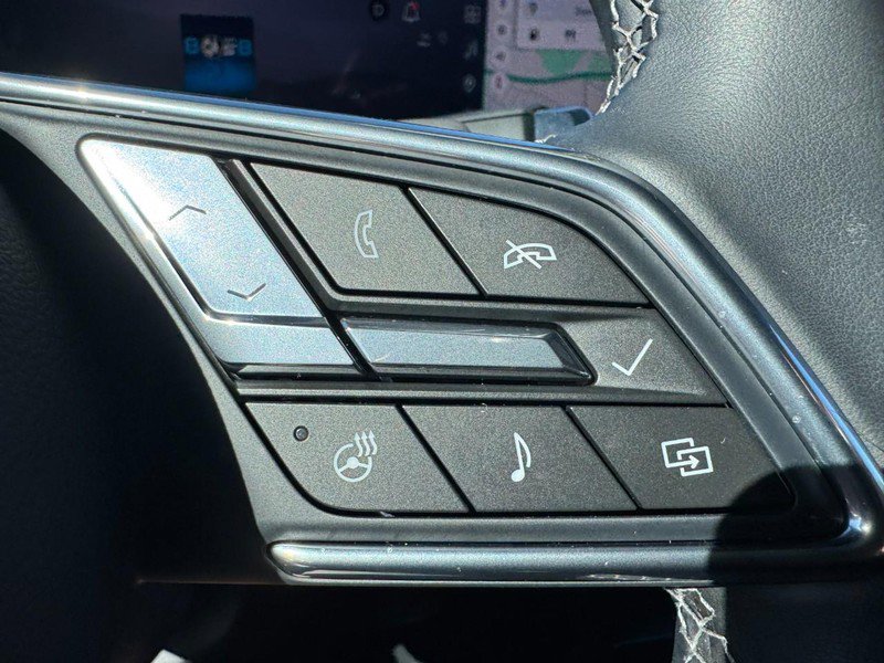 Used 2025 Buick Enclave Sport Touring image 19