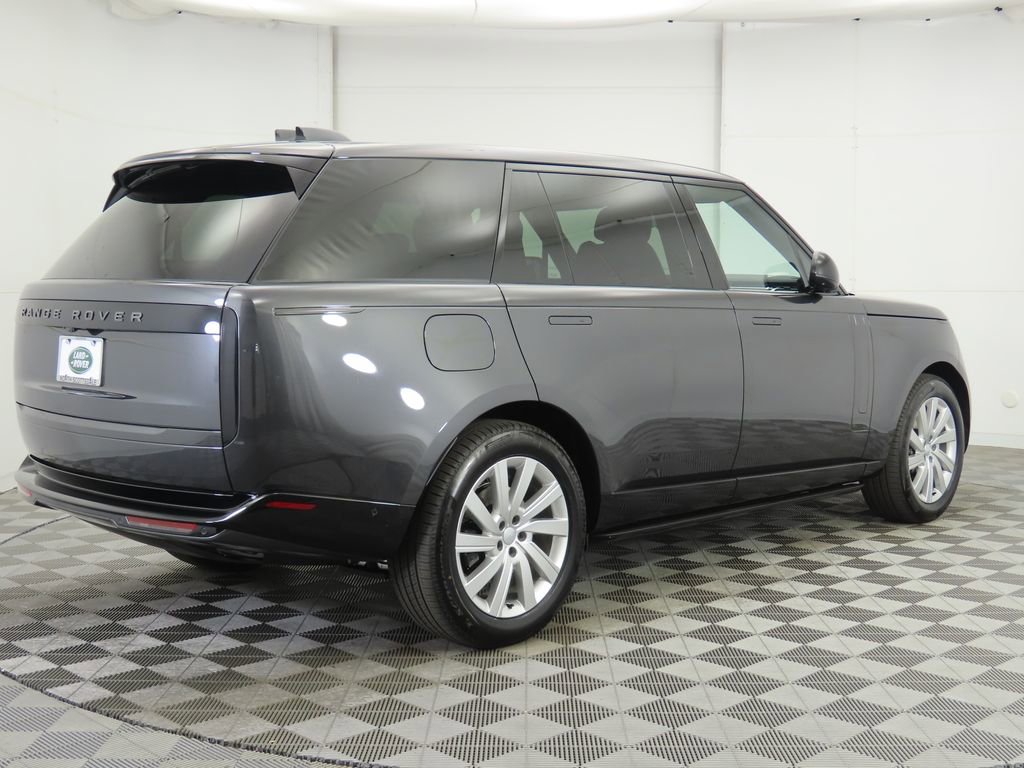 New 2025 Land Rover Range Rover Long Wheelbase SE image 5