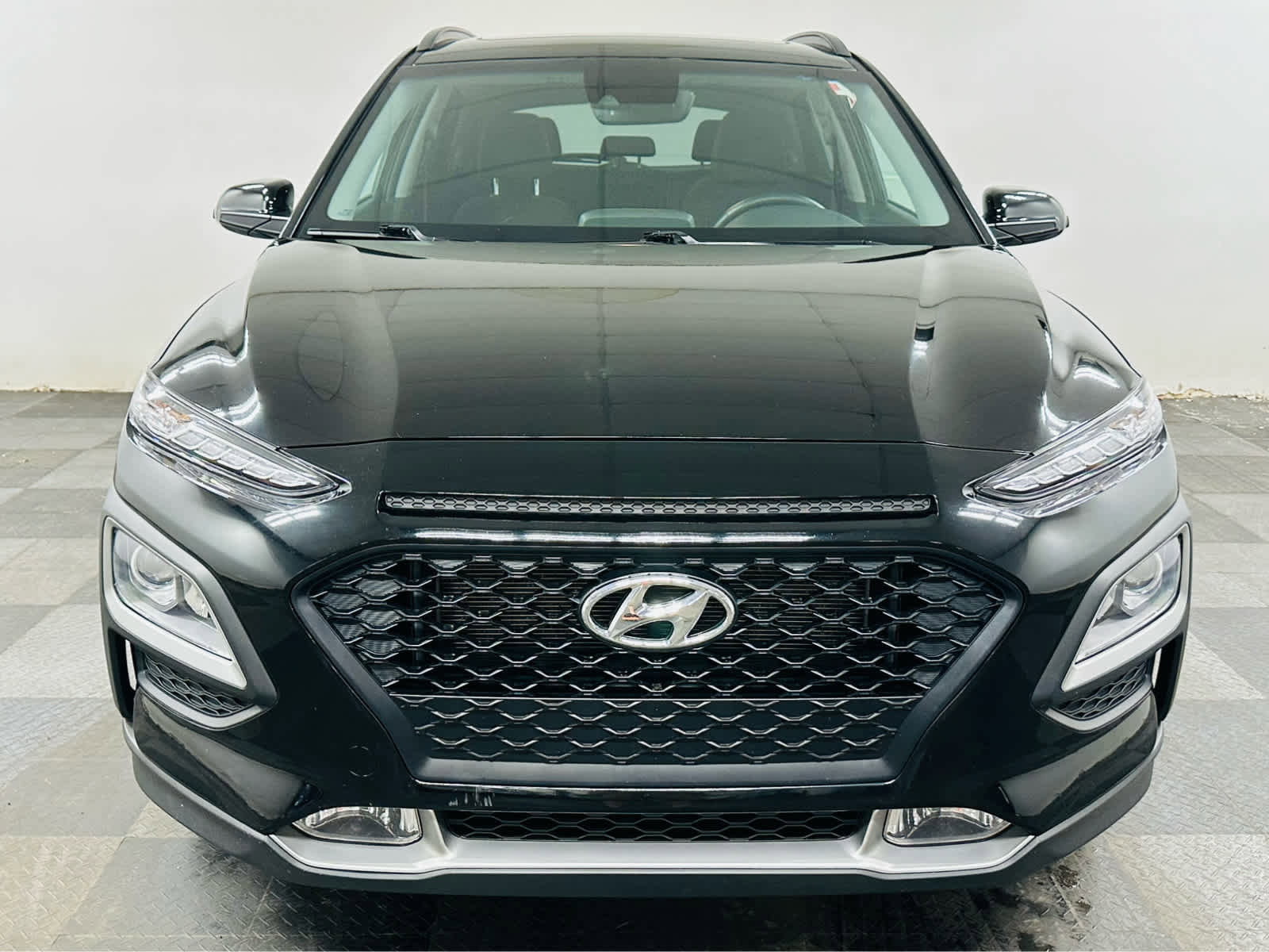Used 2021 Hyundai Kona SEL Plus AWD/4WD image 2
