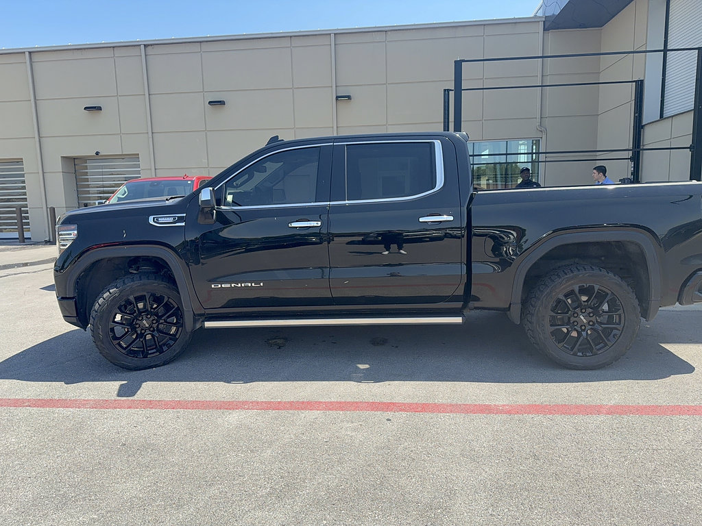 Used 2023 GMC Sierra 1500 Denali AWD/4WD image 9