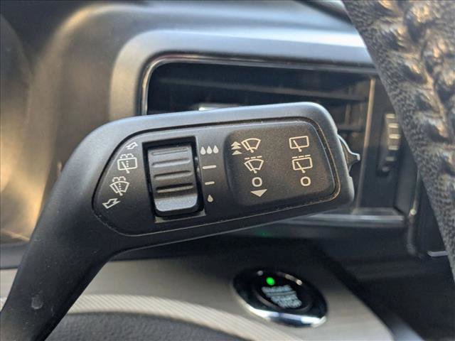 Used 2020 Ford Explorer XLT w/ Equipment Group 202A AWD/4WD image 7