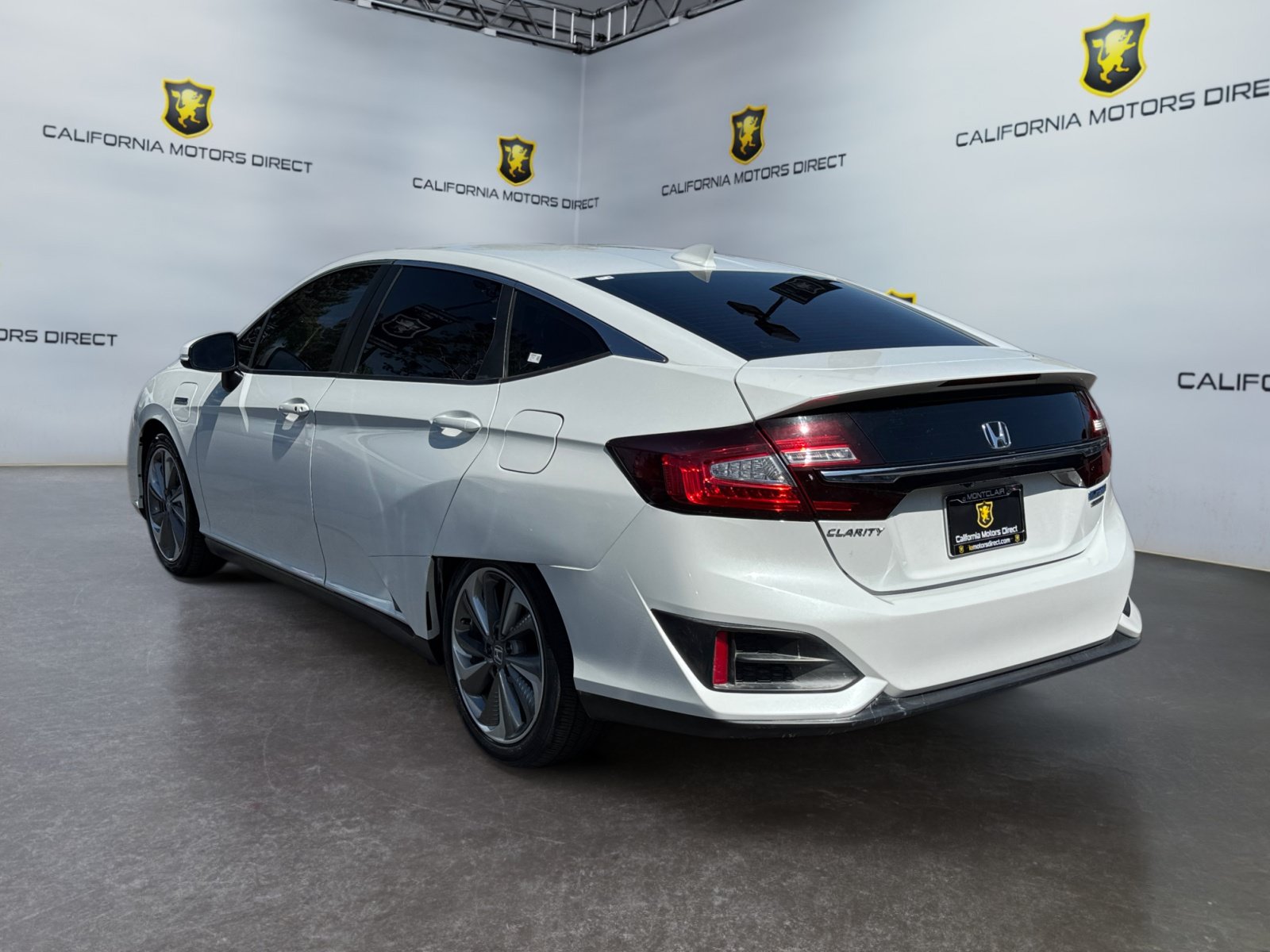 Used 2018 Honda Clarity Touring image 3