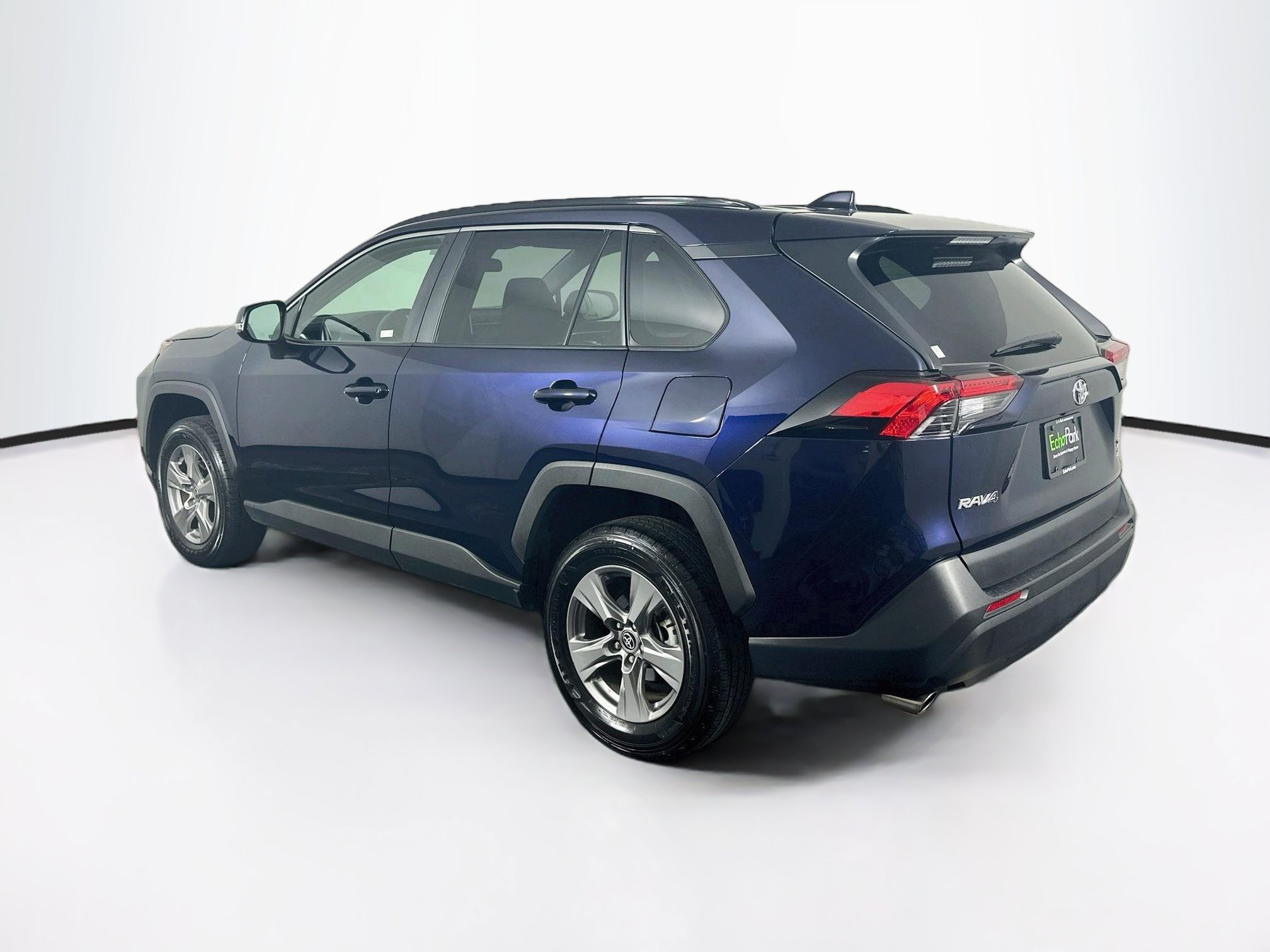 Used 2025 Toyota RAV4 XLE AWD/4WD image 5