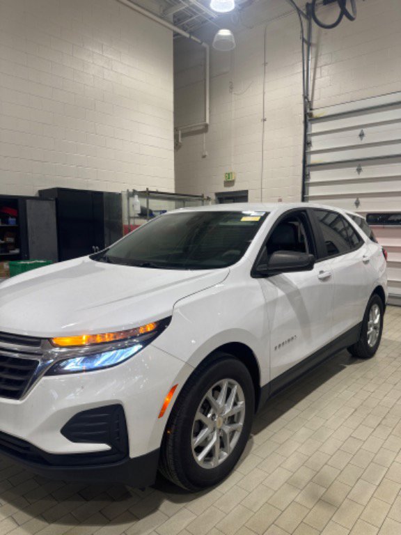 Used 2023 Chevrolet Equinox LS w/ LS Convenience Package image 47