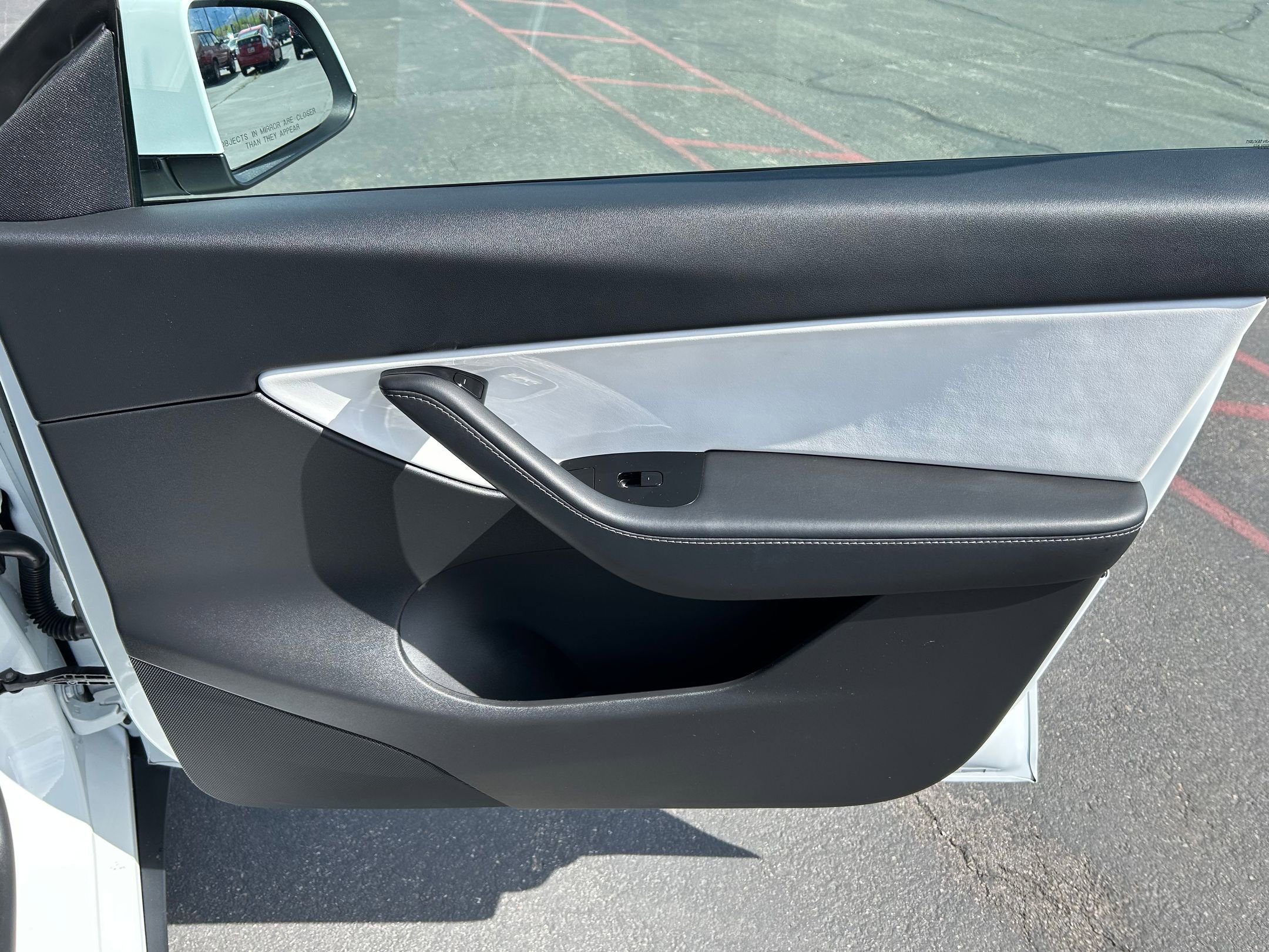 Used 2020 Tesla Model Y Long Range image 24