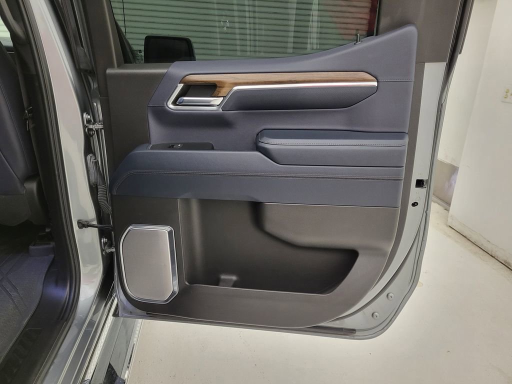 Certified 2024 Chevrolet Silverado 1500 High Country w/ High Country Premium Package image 43