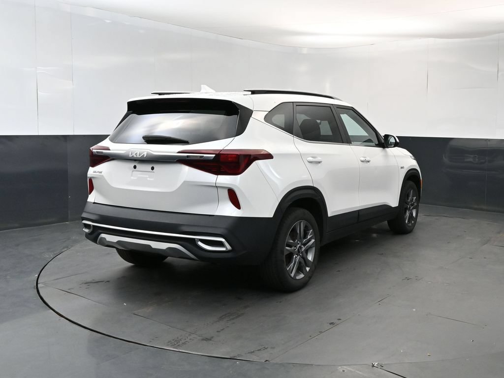 Certified 2023 Kia Seltos S w/ Navigation Package AWD/4WD image 5