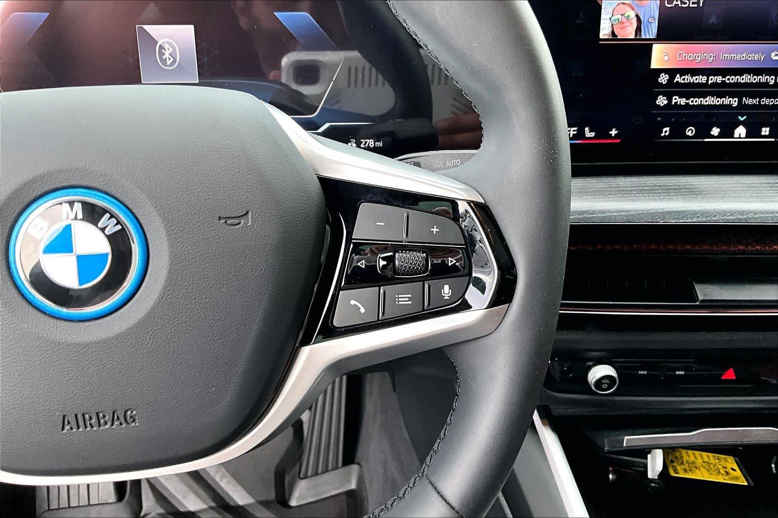 Used 2025 BMW i4 eDrive40 RWD image 24