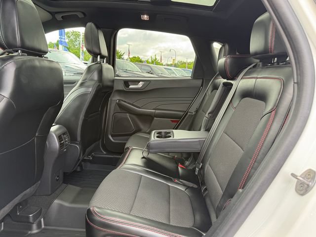 Certified 2024 Ford Escape ST-Line w/ Tech Pack #1 AWD/4WD image 10