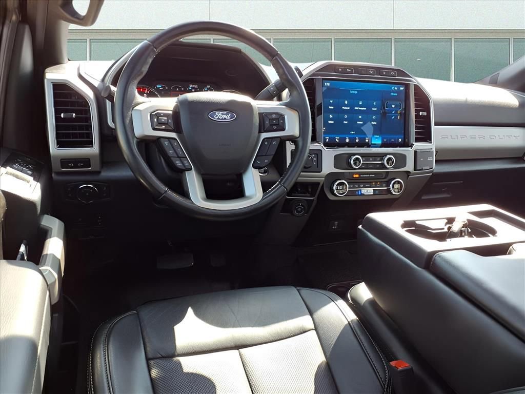 Used 2022 Ford F450 Lariat w/ Lariat Ultimate Package image 3