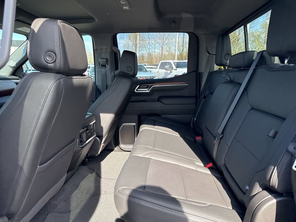 Used 2025 GMC Sierra 1500 Denali w/ Denali Reserve Package image 13