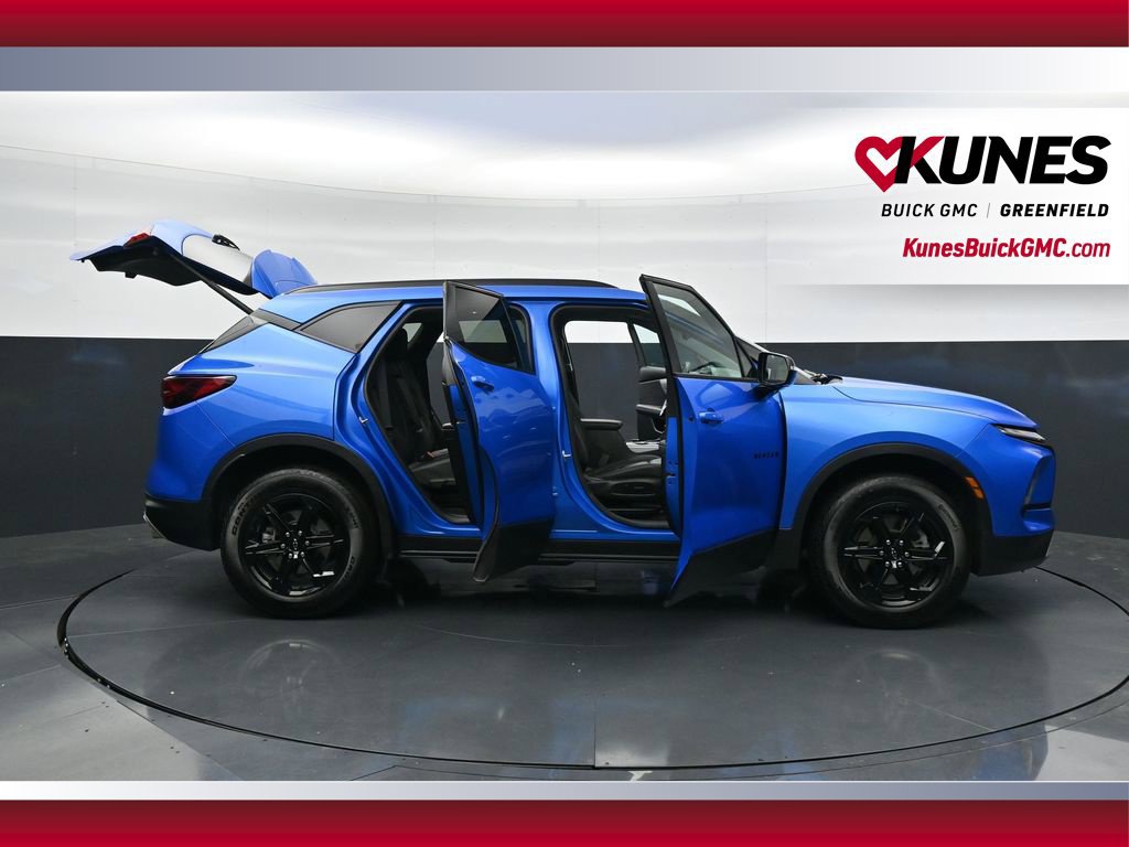 Used 2024 Chevrolet Blazer LT w/ Sound & Technology Package FWD image 54