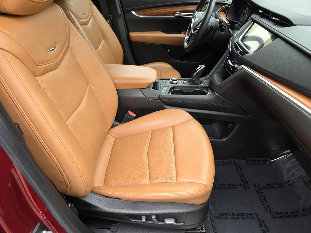 Used 2020 Cadillac XT5 Premium Luxury AWD/4WD image 19