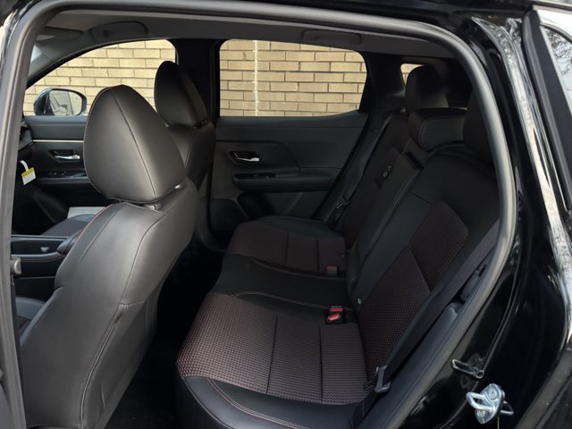 New 2026 Nissan Kicks SR w/ Cold Weather Package AWD/4WD image 22